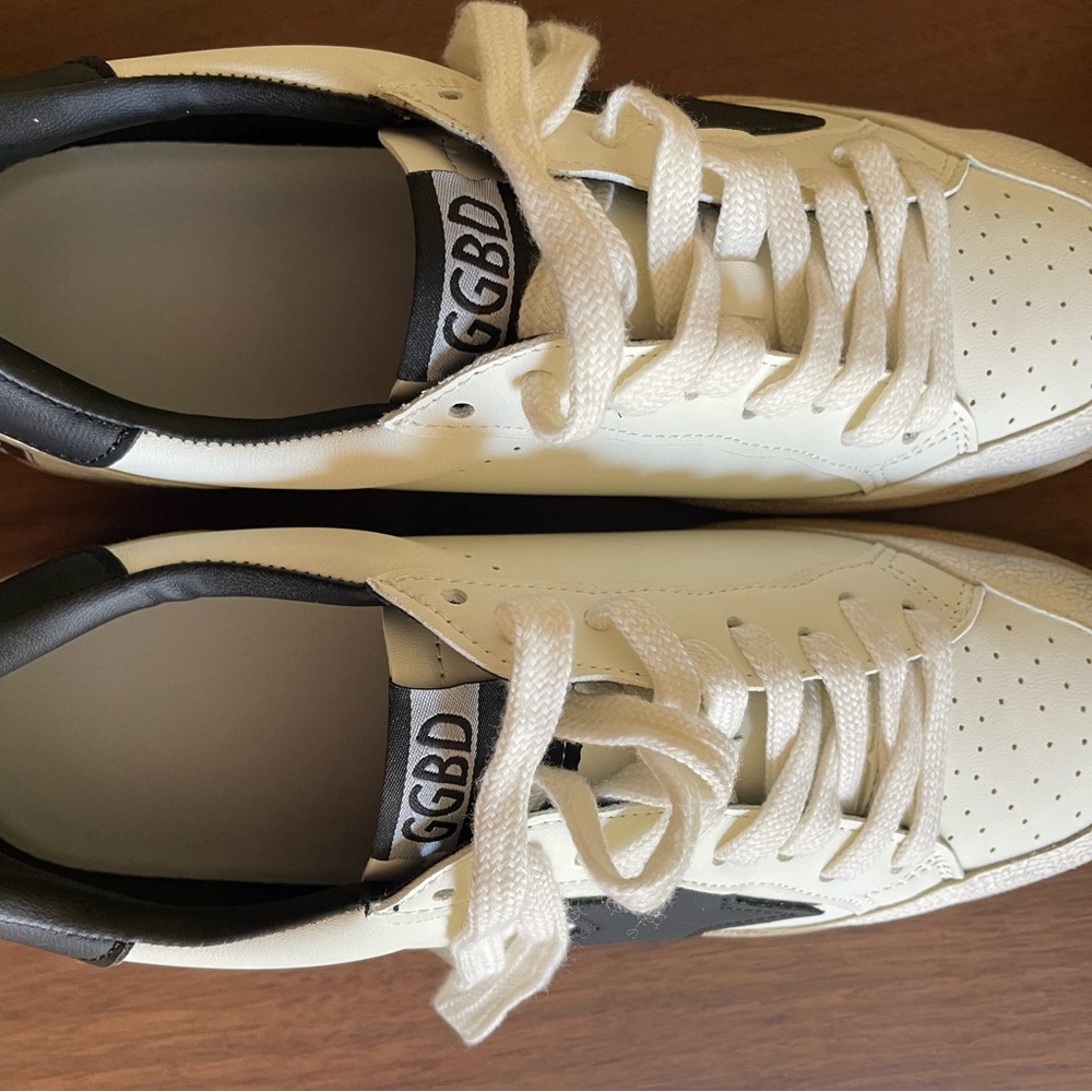 Women's Athletic Shoes - Black and White